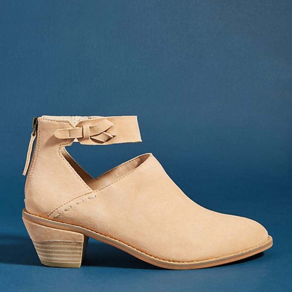 KELSI DAGGER BROOKLYN KADEJA BOOTS size 6 new in box